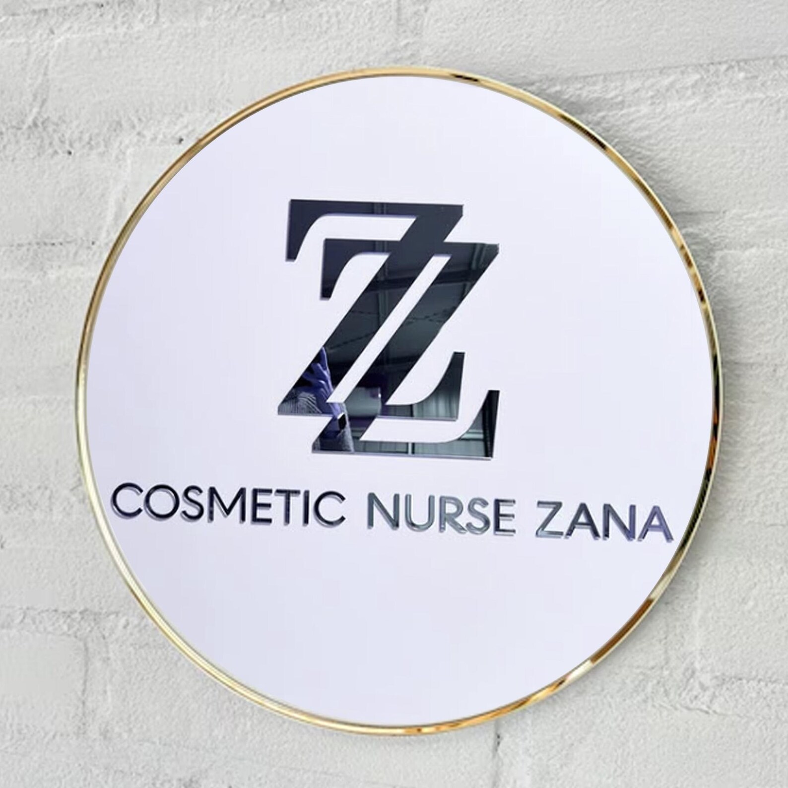 Acrylic Signage with Standoff Round